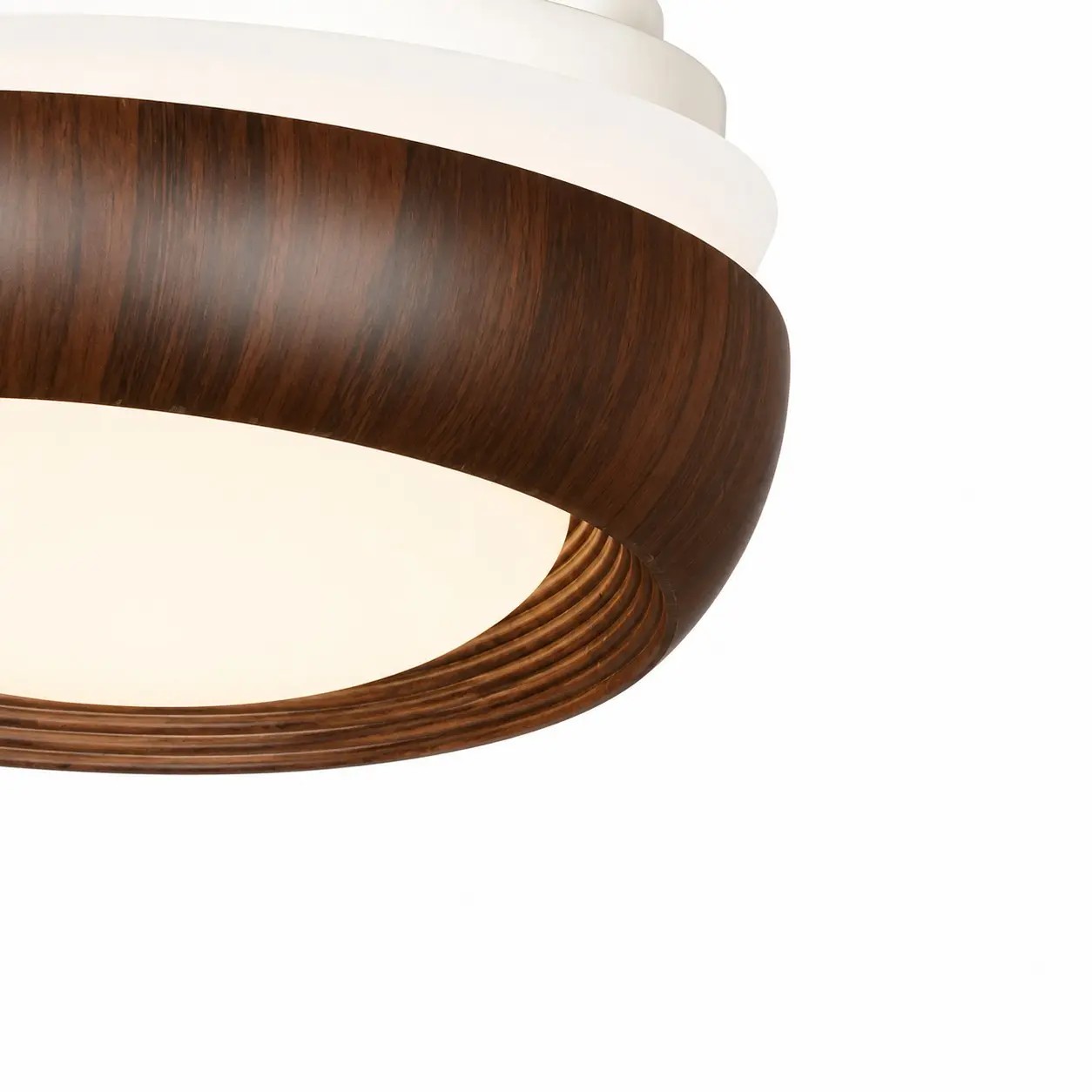 Detailweergave van de lampbehuizing in walnootkleur.