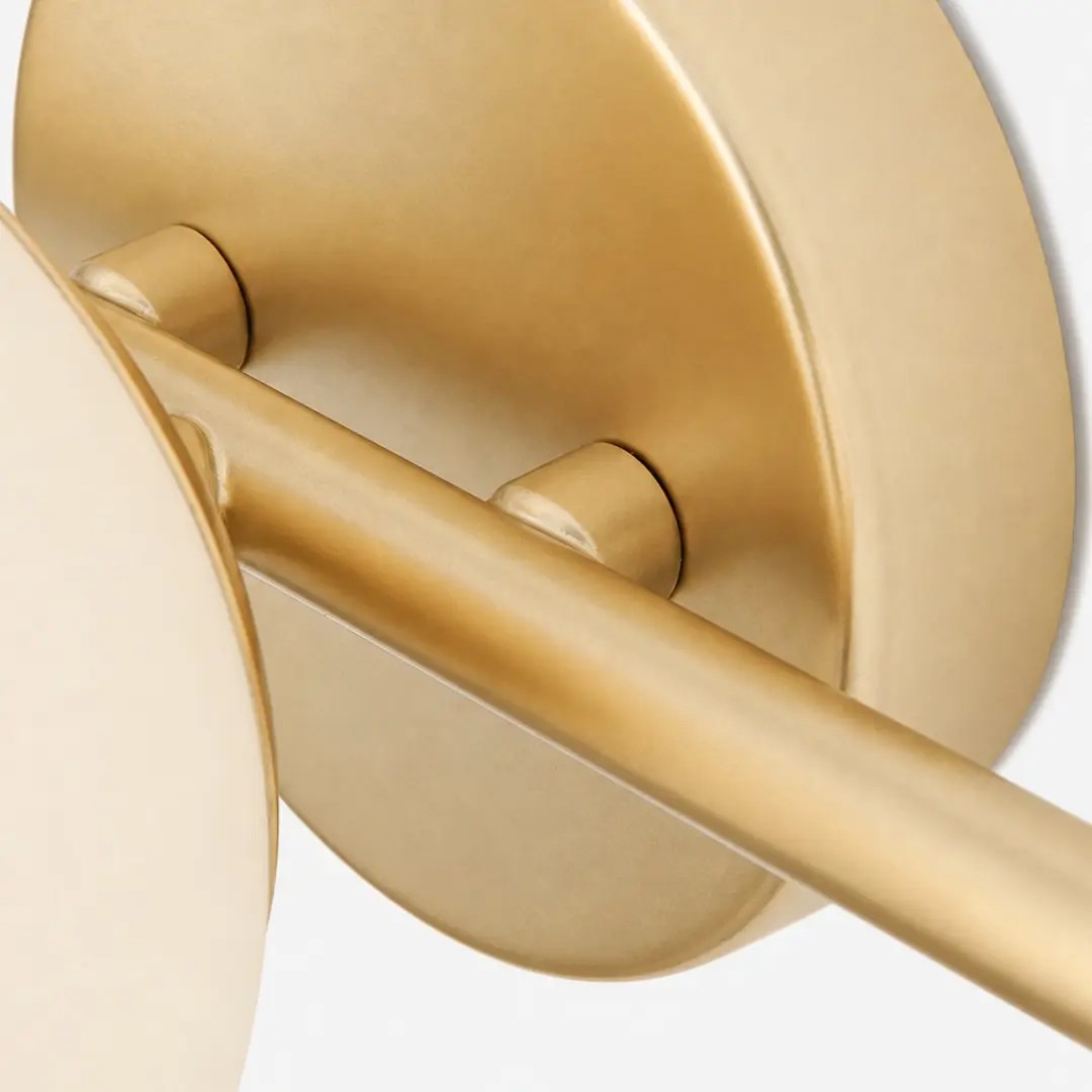 Close-up of the gold wall plate finish