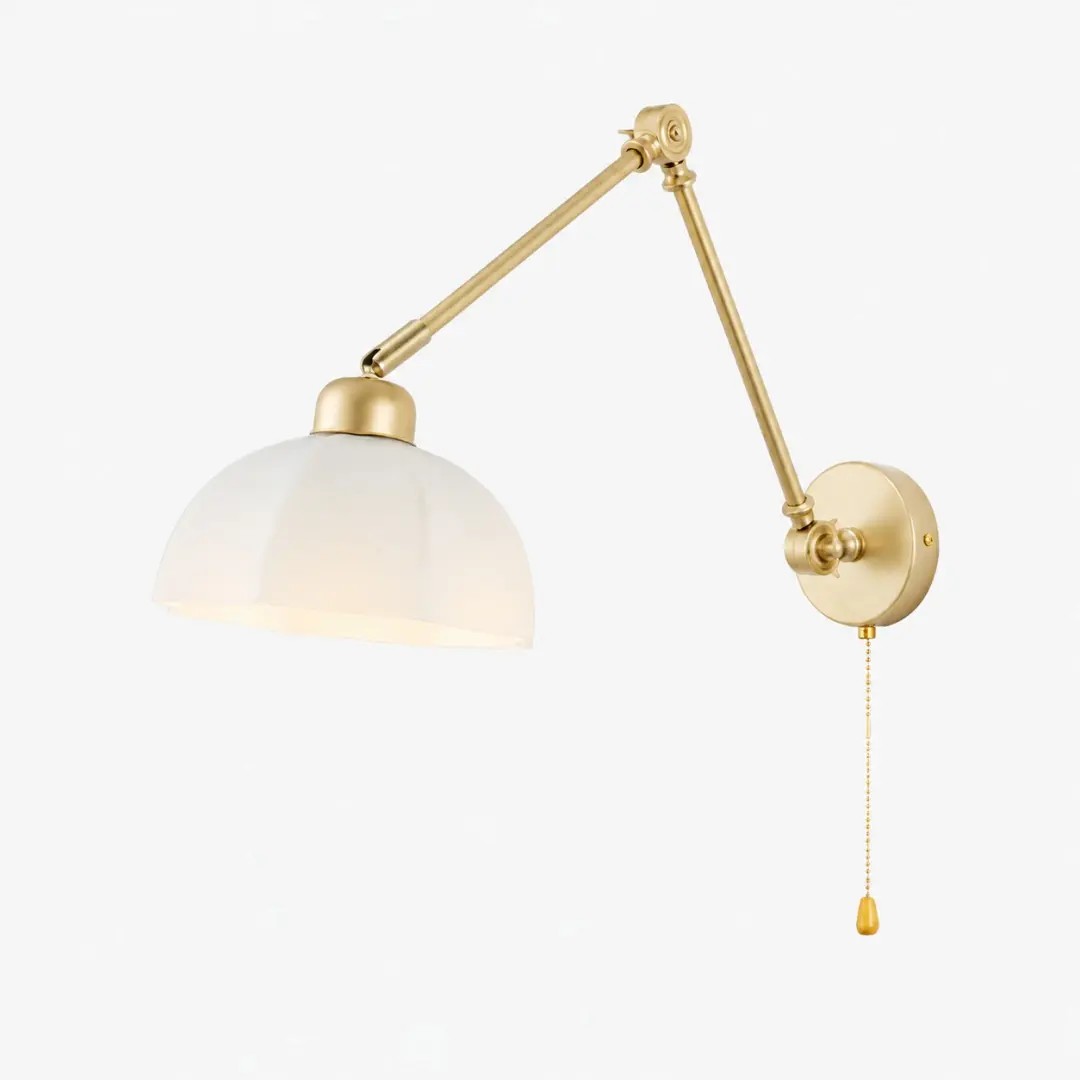 Standard gold style wall lamp