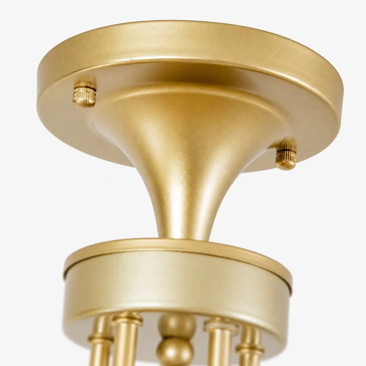 Robustes goldenes Deckenbaldachin-Detail